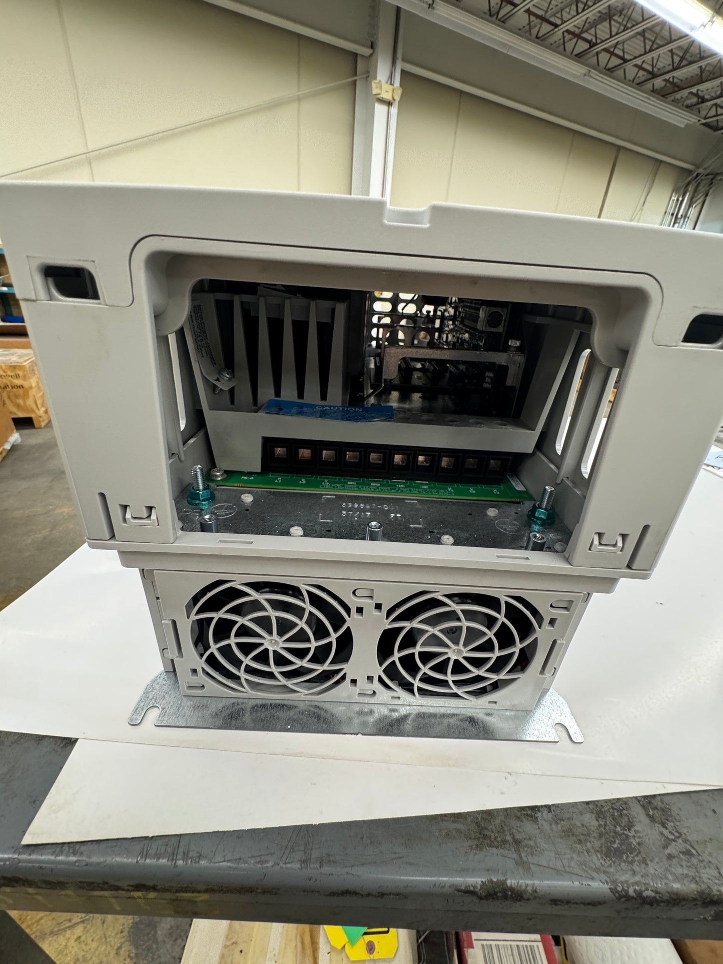Allen-Bradley Variable Frequency Drive 20F11ND065AA0NNNNN 480V 3-Phase