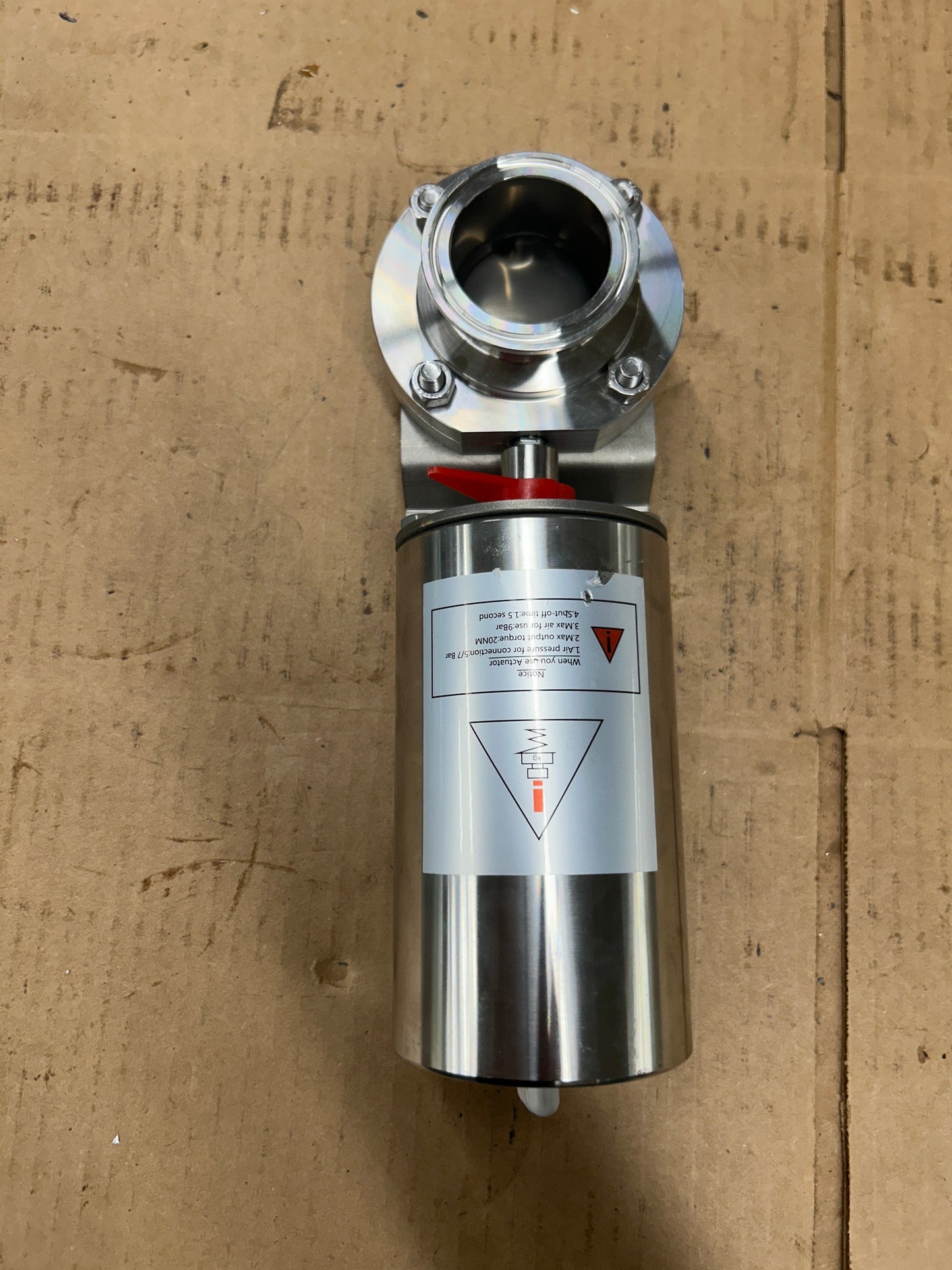 Adamant Sanitary Pneumatic Butterfly Valve AV-1PC-2VNC-304-S 2 In. Tri-Clamp 145 PSI m00943