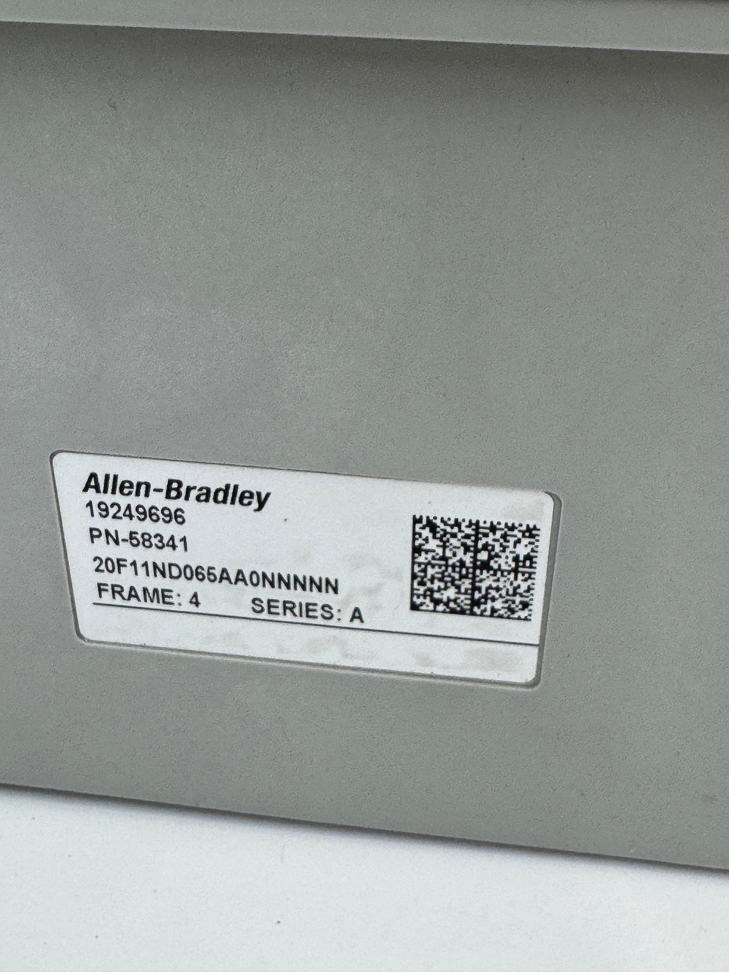 Allen-Bradley Variable Frequency Drive 20F11ND065AA0NNNNN 480V 3-Phase