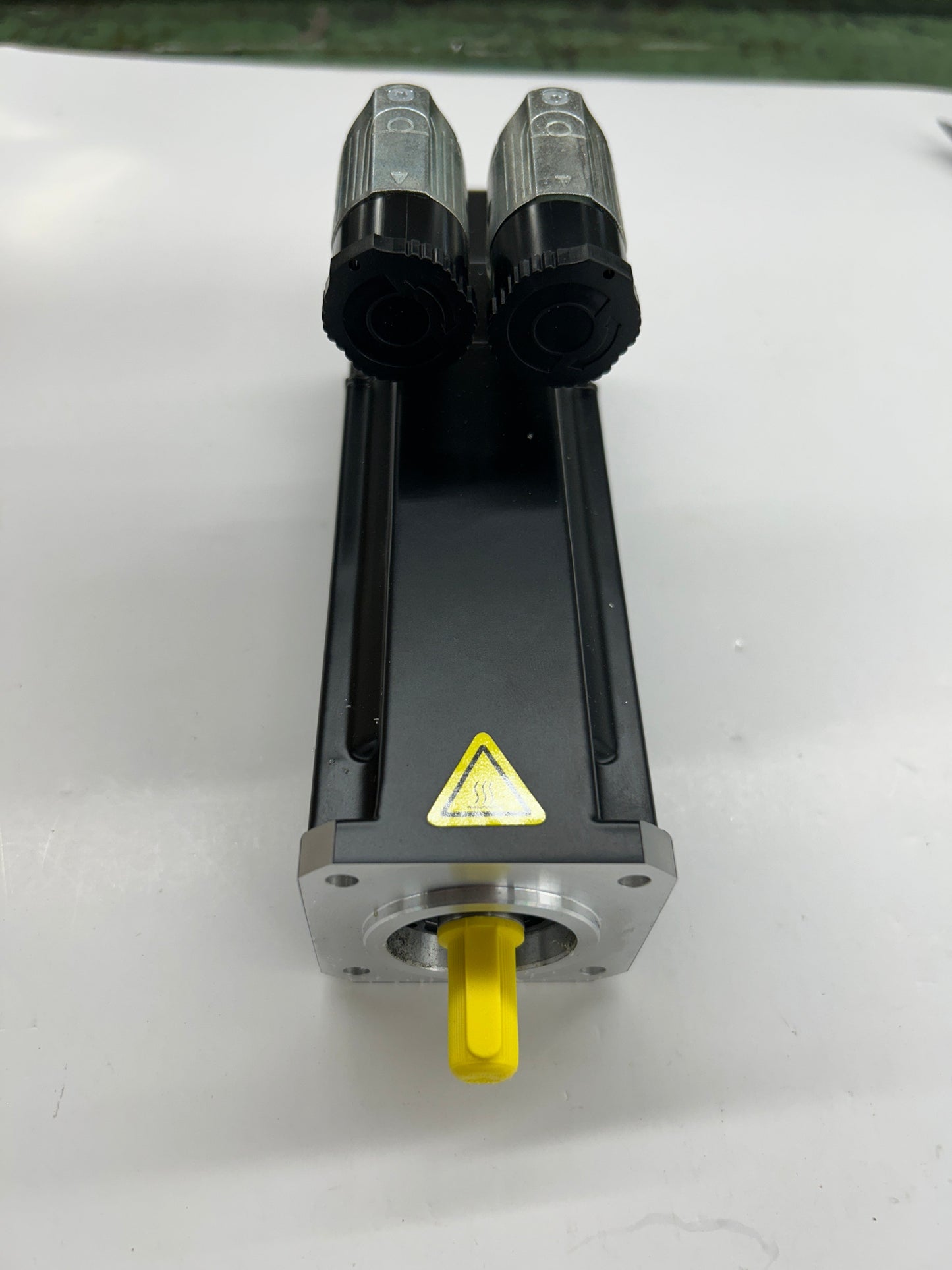 B&R Automation Servo Motor 8JSA24.E9080D200-0 - Variable 8000 RPM