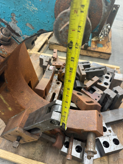 Lathe Steady Rest with Tooling Lot