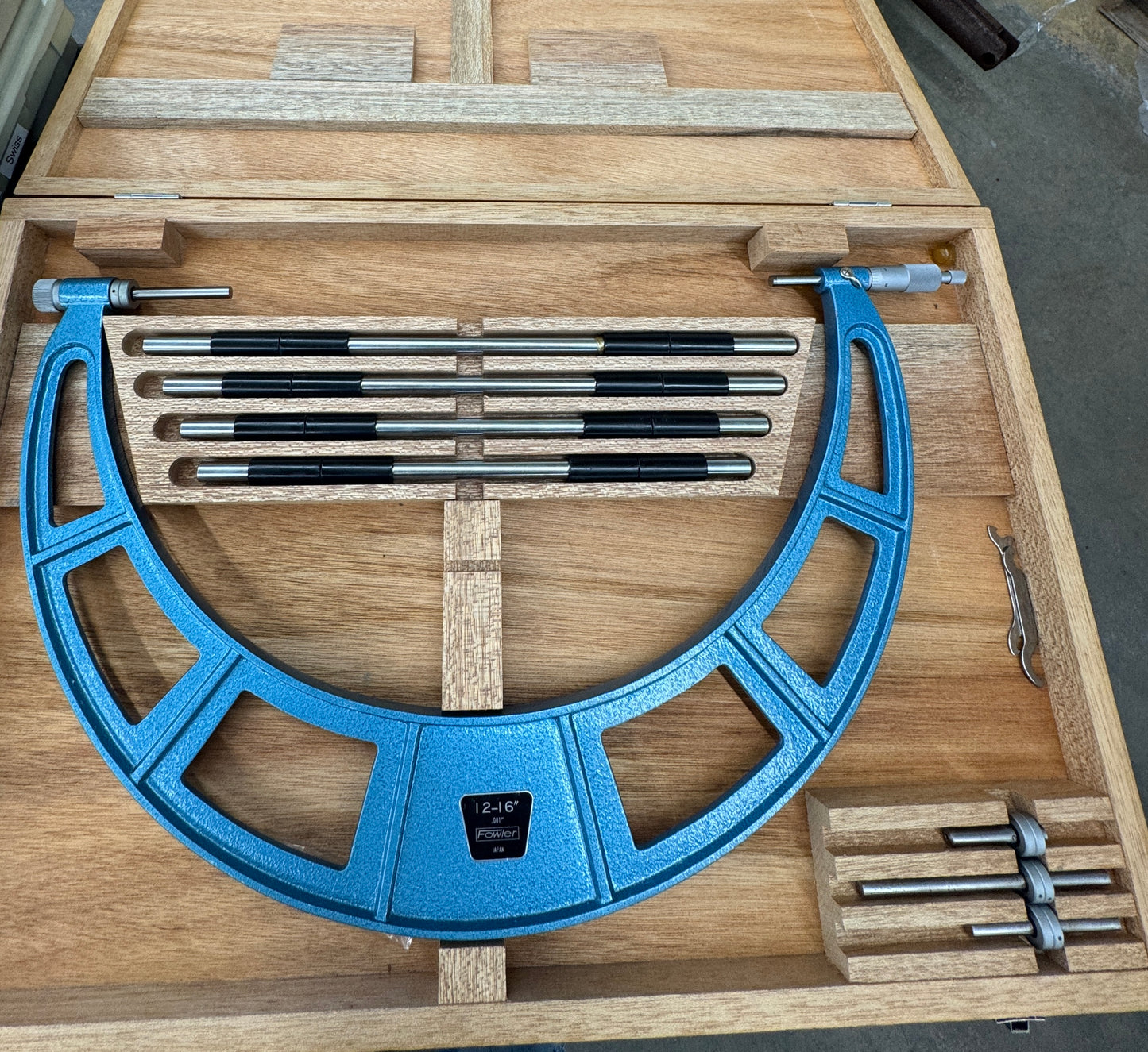 Fowler Outside Micrometer 52-401-204-1 12-16 In. 0.001 In.
