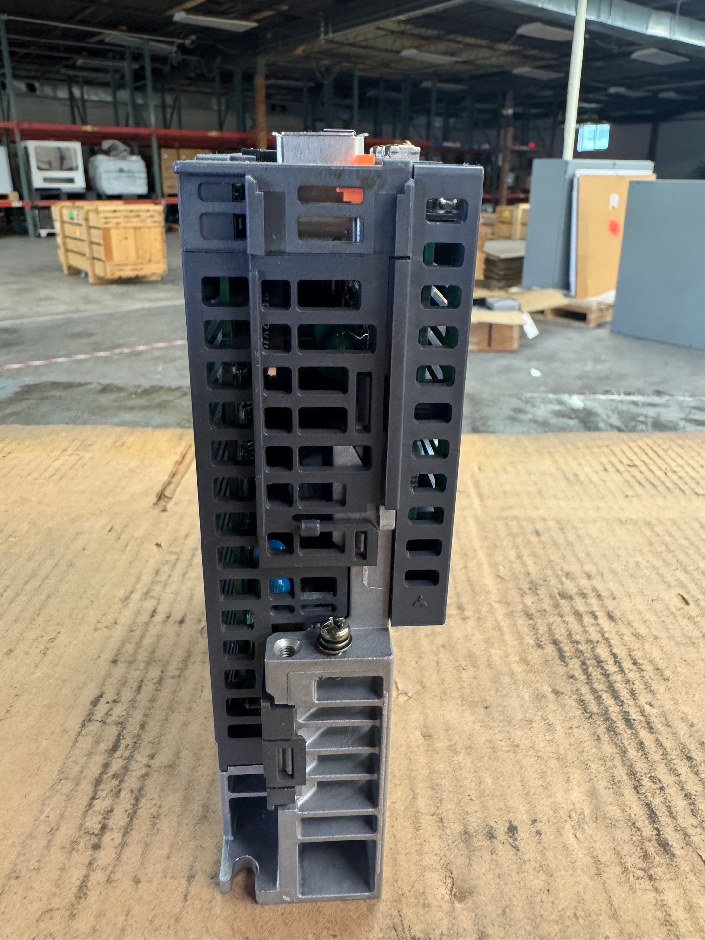 Mitsubishi Electric MR-J4-40B-RJ020 AC Servo Drive 200 to 240V AC Untested Surplus