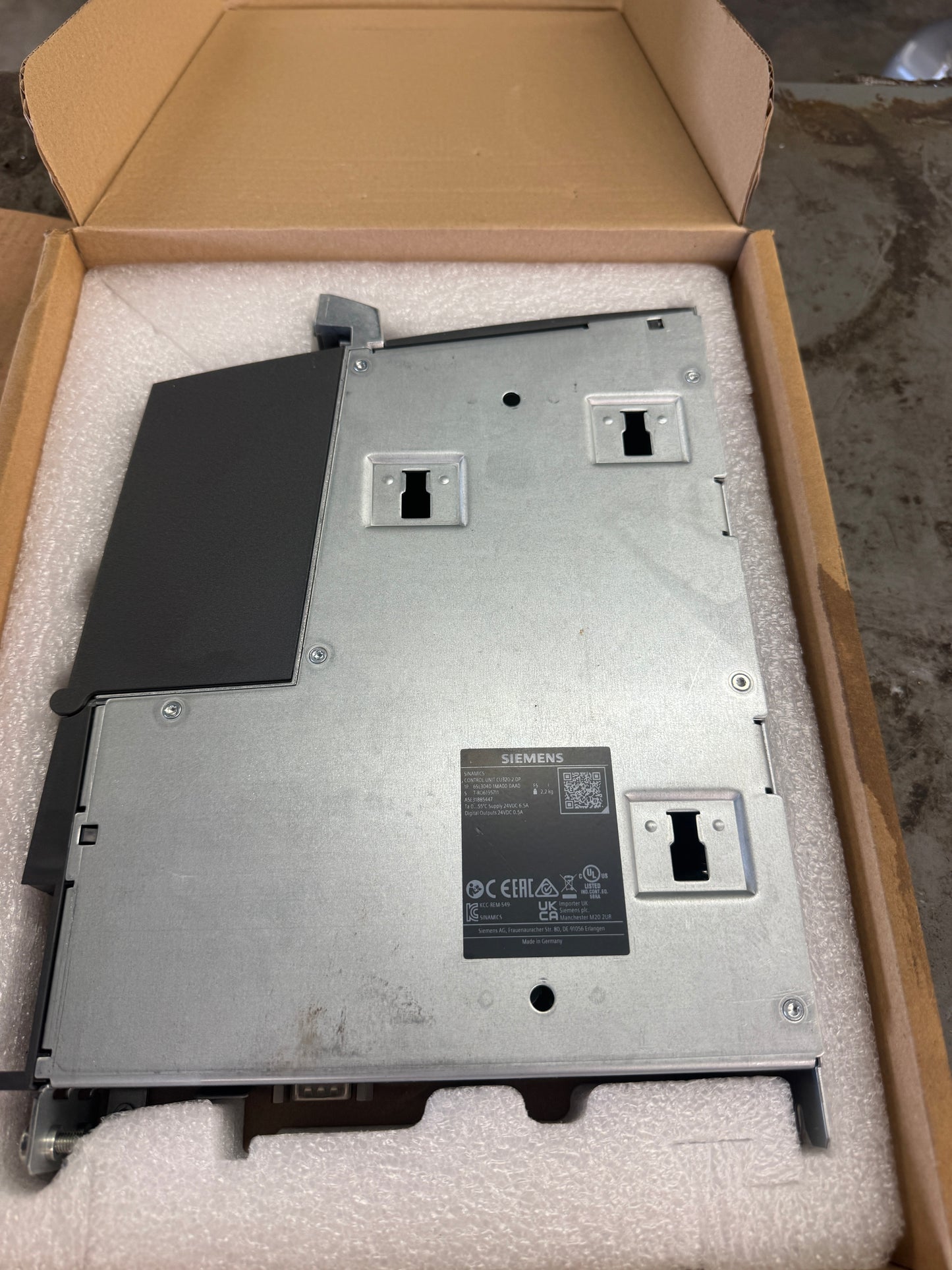 Siemens 6SL3040-1MA00-0AA0 Control Unit 24VDC Open Box Unused