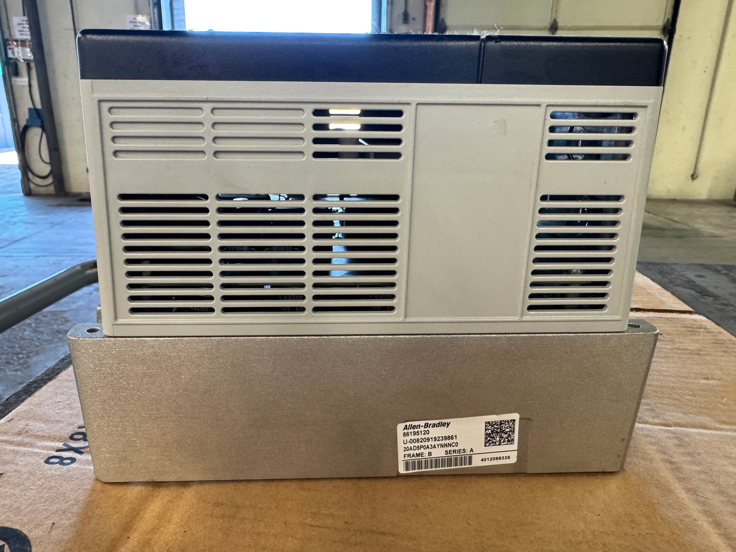 Allen-Bradley 20AD5P0A3AYNNNC0 Variable Frequency Drive 480V 3-Phase