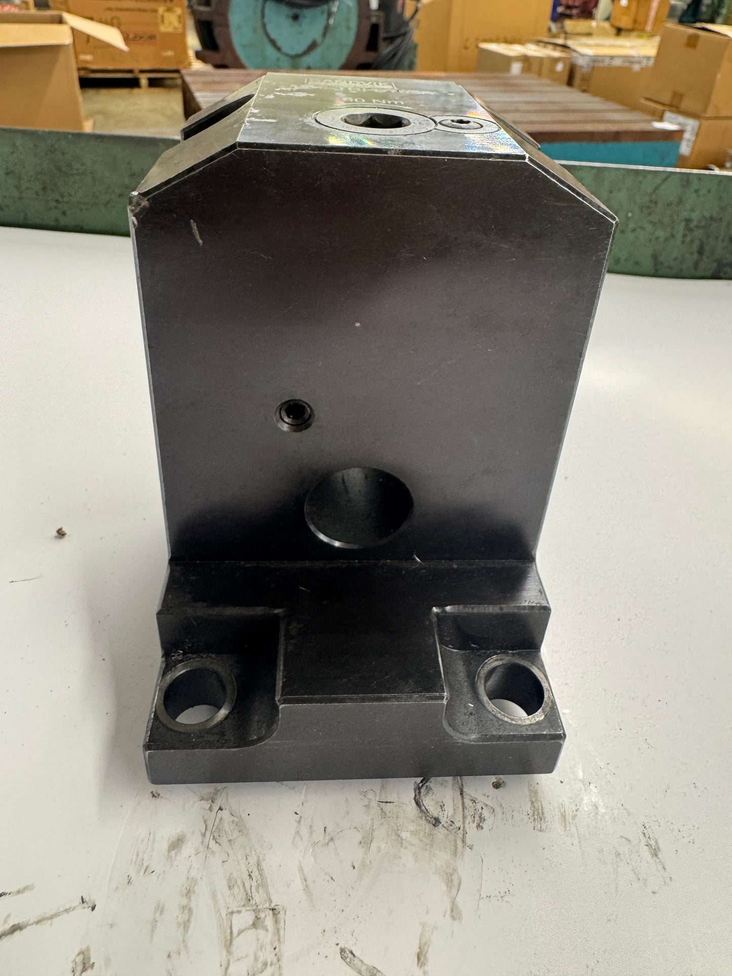 Sandvik Coromant Clamping Unit C5-TRI-BT65A | BMT65 | Capto C5 Workpiece Connection | Orientation: Radial | Coolant Through 01206