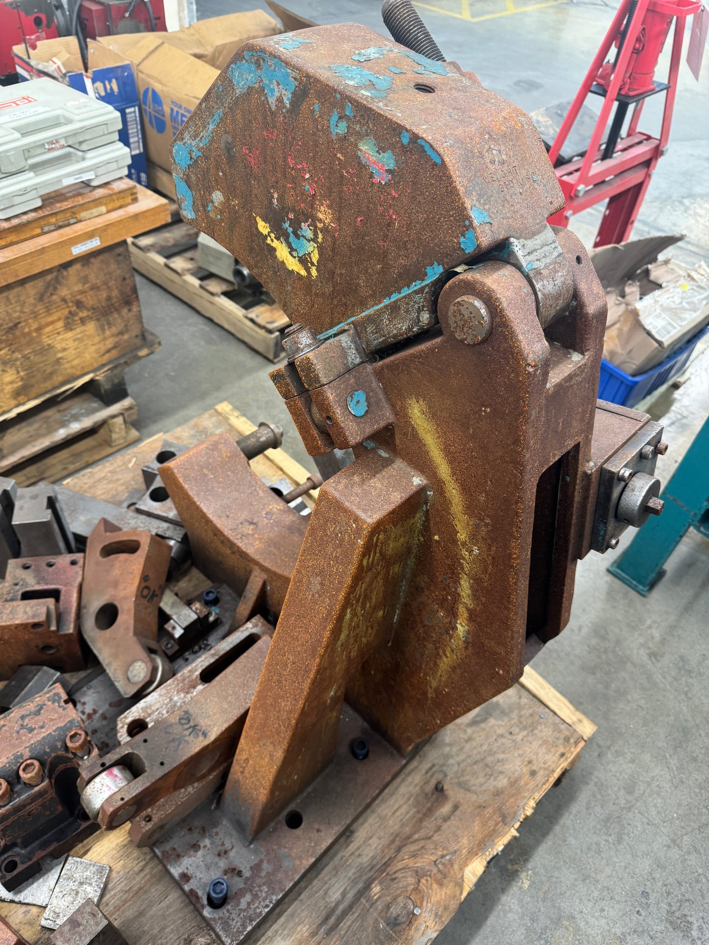 Lathe Steady Rest with Tooling Lot