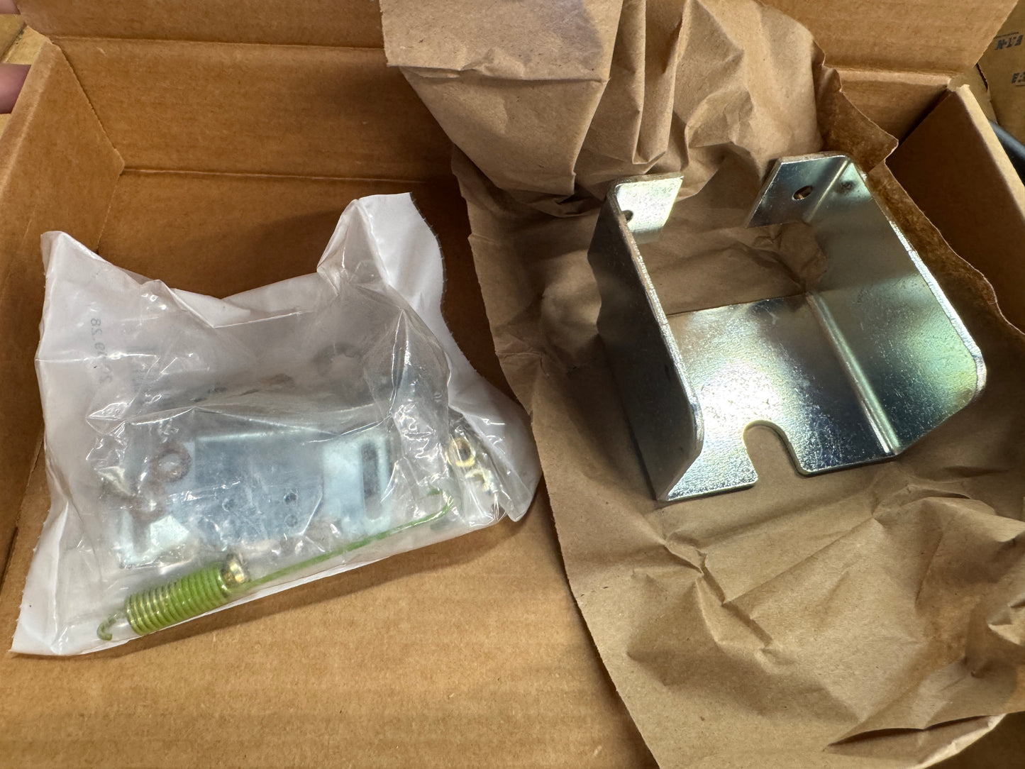 Eaton 1498D45G52 Flexible Shaft Mechanism Open Box Unused