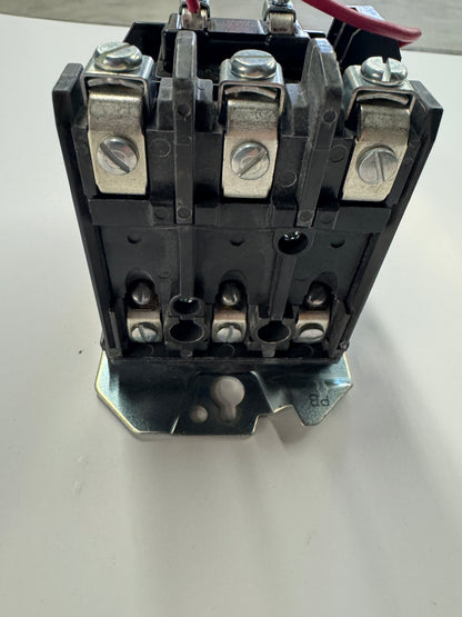 Allen-Bradley Contactor 500F-BOD930 120V AC