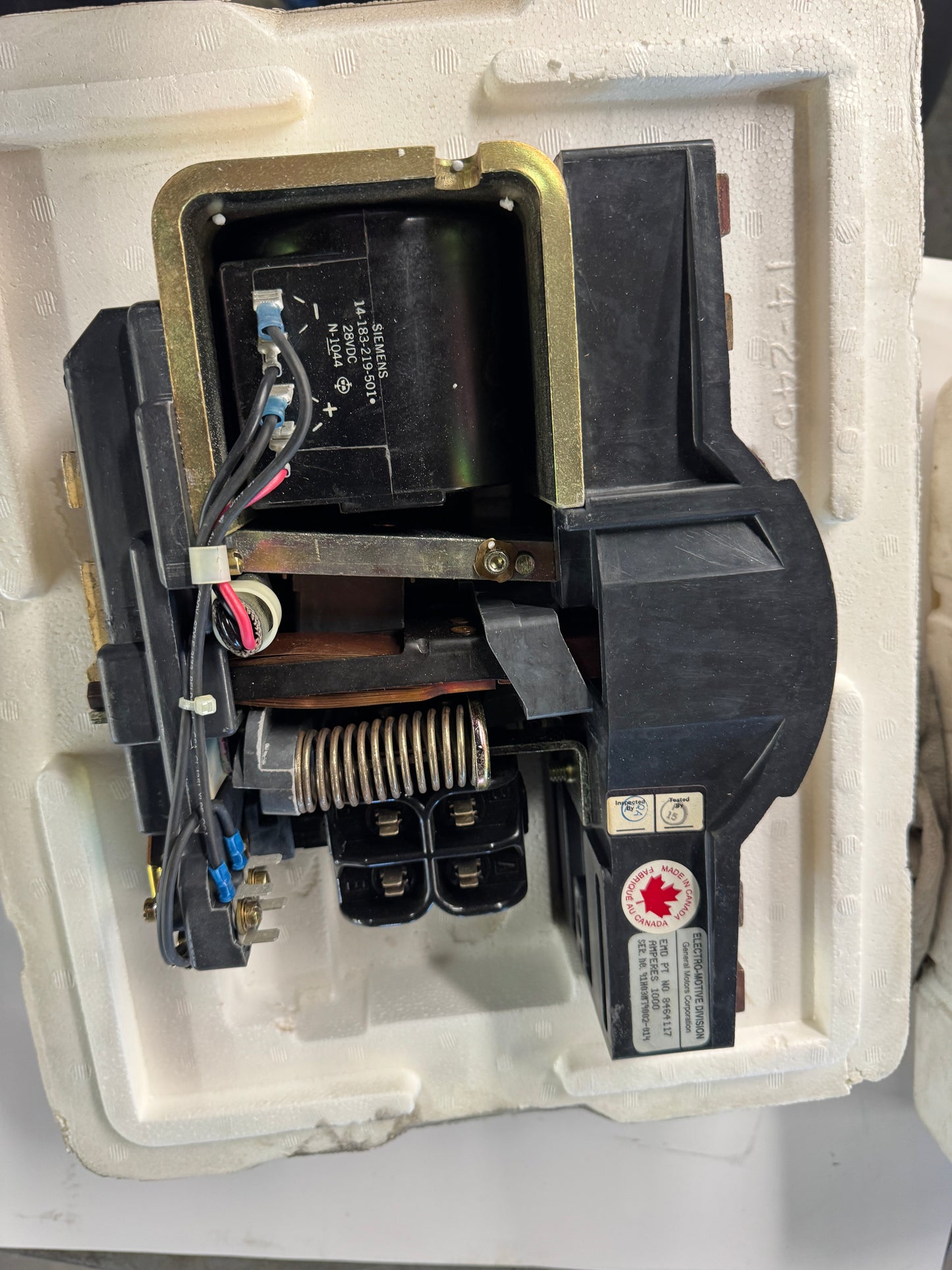 Electro Motive Division General Motors Corporation Magnetic Switch Contactor EMD PT NO 8464117 14-192-330-505