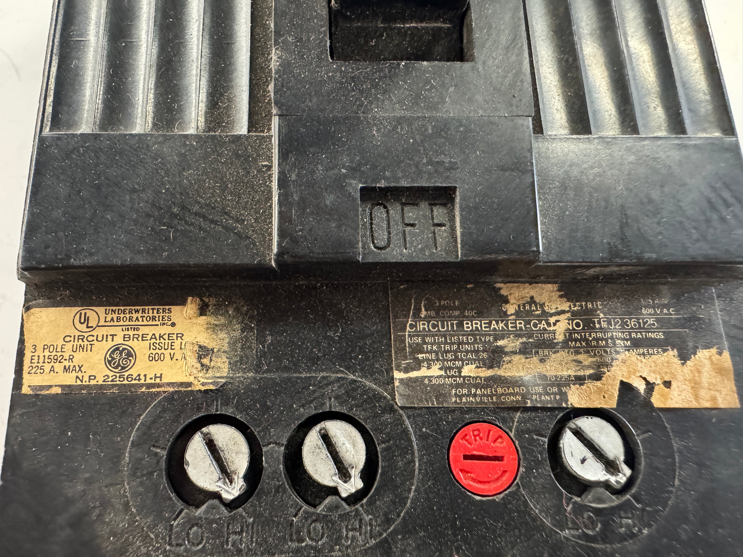General Electric Molded Case Circuit Breaker TFJ236125 600V AC