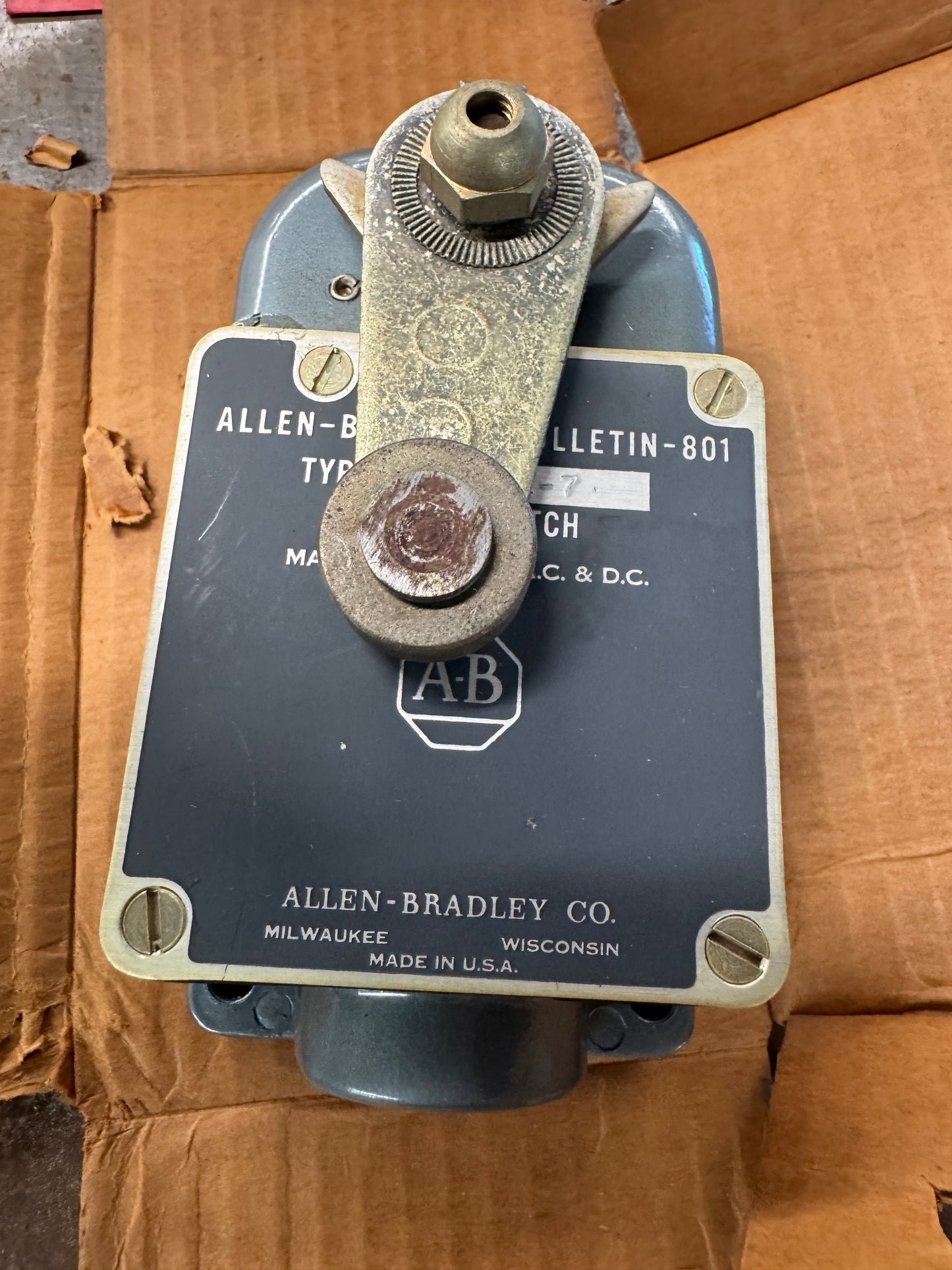Allen-Bradley Limit Switch 801-ASD17 600V AC/DC