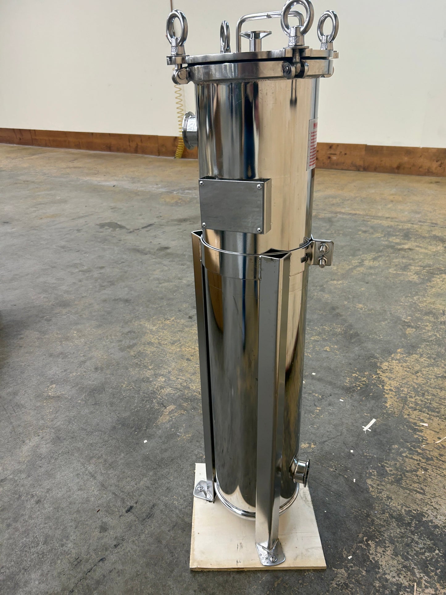 Product Recovery Management Bag Filter Housing BFHBFH2SS316LTRIXV2 2 In. Tri-Clamp Inlet and Outlet 150 PSI
