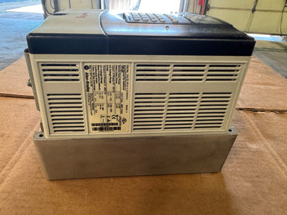 Allen-Bradley 20AD5P0A3AYNNNC0 Variable Frequency Drive 480V AC 3-Phase Untested Surplus 01437
