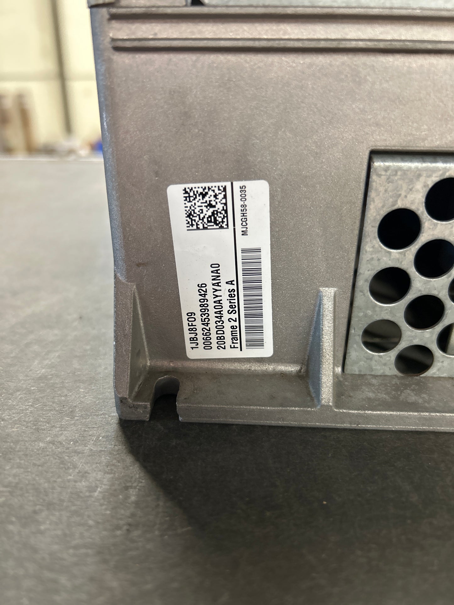 Allen-Bradley Variable Frequency Drive 20BD034A0AYYANA0 Series A 480V 3-Phase