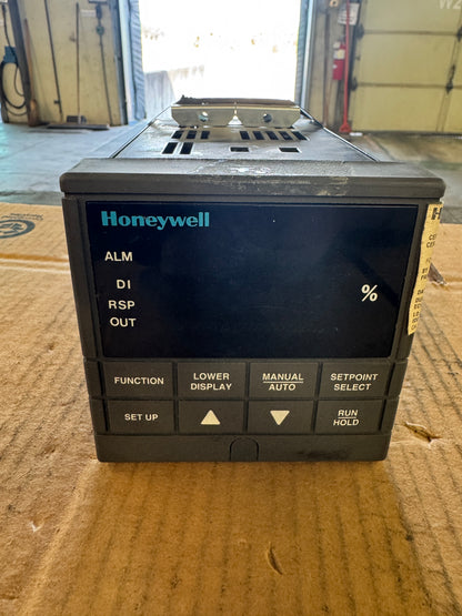 Honeywell DC300K-0-0A3-20-0C00-0 Process Controller 90 to 250 VAC Untested Surplus