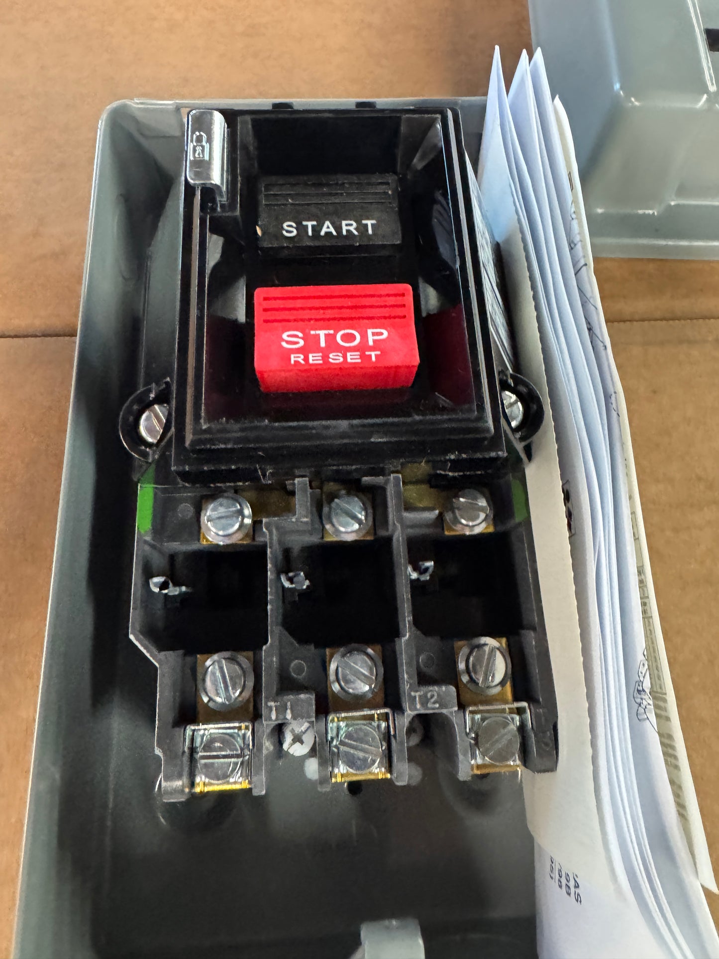 Square D Manual Motor Starter 2510MCG3 600 VAC