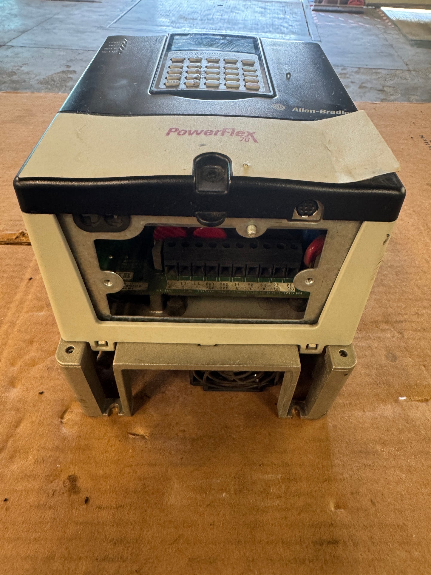 Allen-Bradley 20AD5P0A3AYNNNC0 Variable Frequency Drive 480V AC 3-Phase Untested Surplus 01435