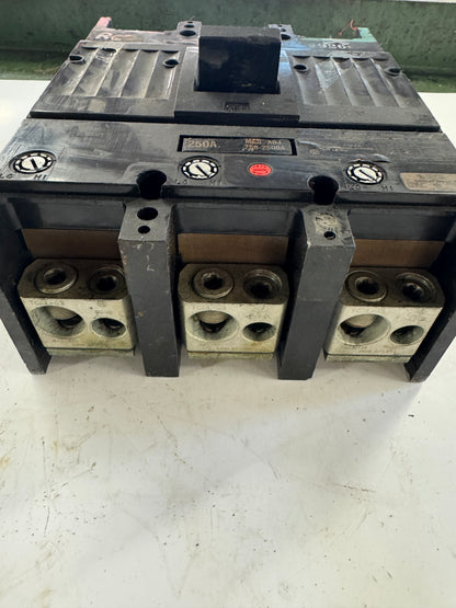 General Electric Circuit Breaker TJJ436250 600V AC