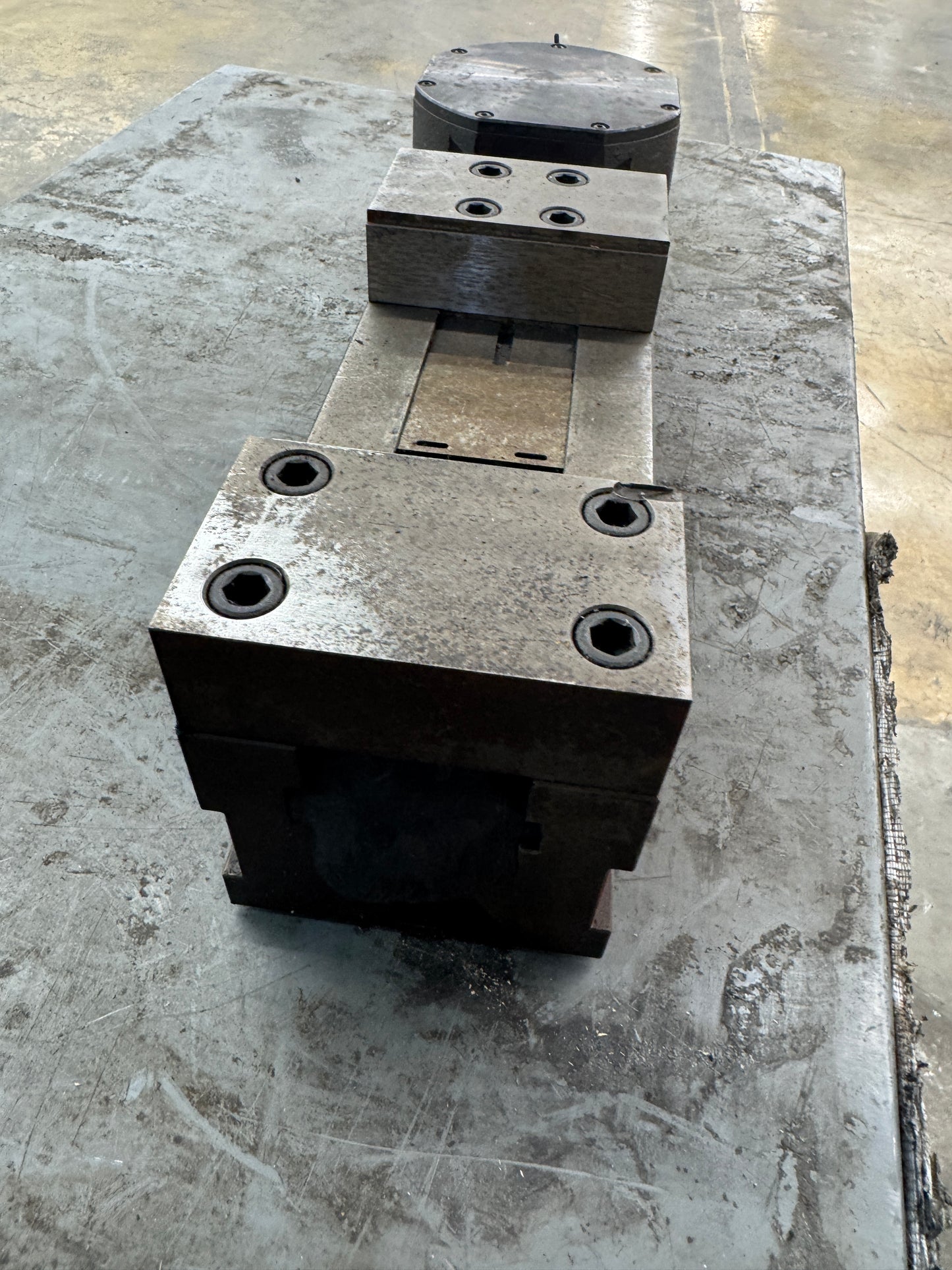 Kitagawa MC Air Vise VQA125 | 4.9 In. Jaw Width, 7.7 In. Jaw Stroke