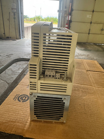 Lenze Servo Drive EVS9324-ES - 4 kW Variable RPM
