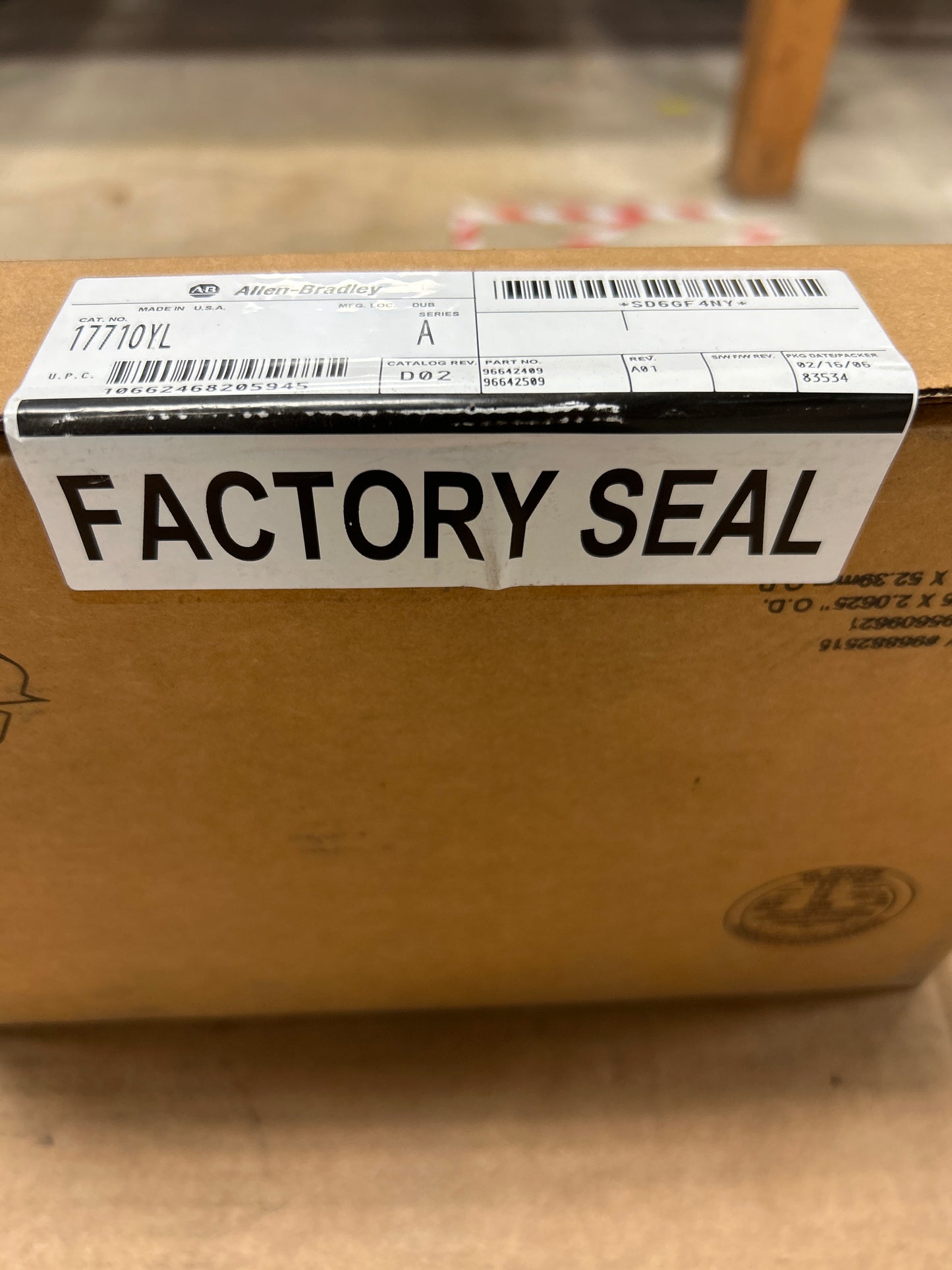 Allen-Bradley Contact Output Module 1771-OYL 24V AC/DC