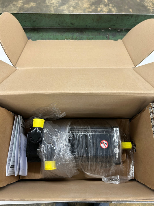 Schneider Electric Servo Motor SH31003P12A2000 - 1 kW 6000 RPM