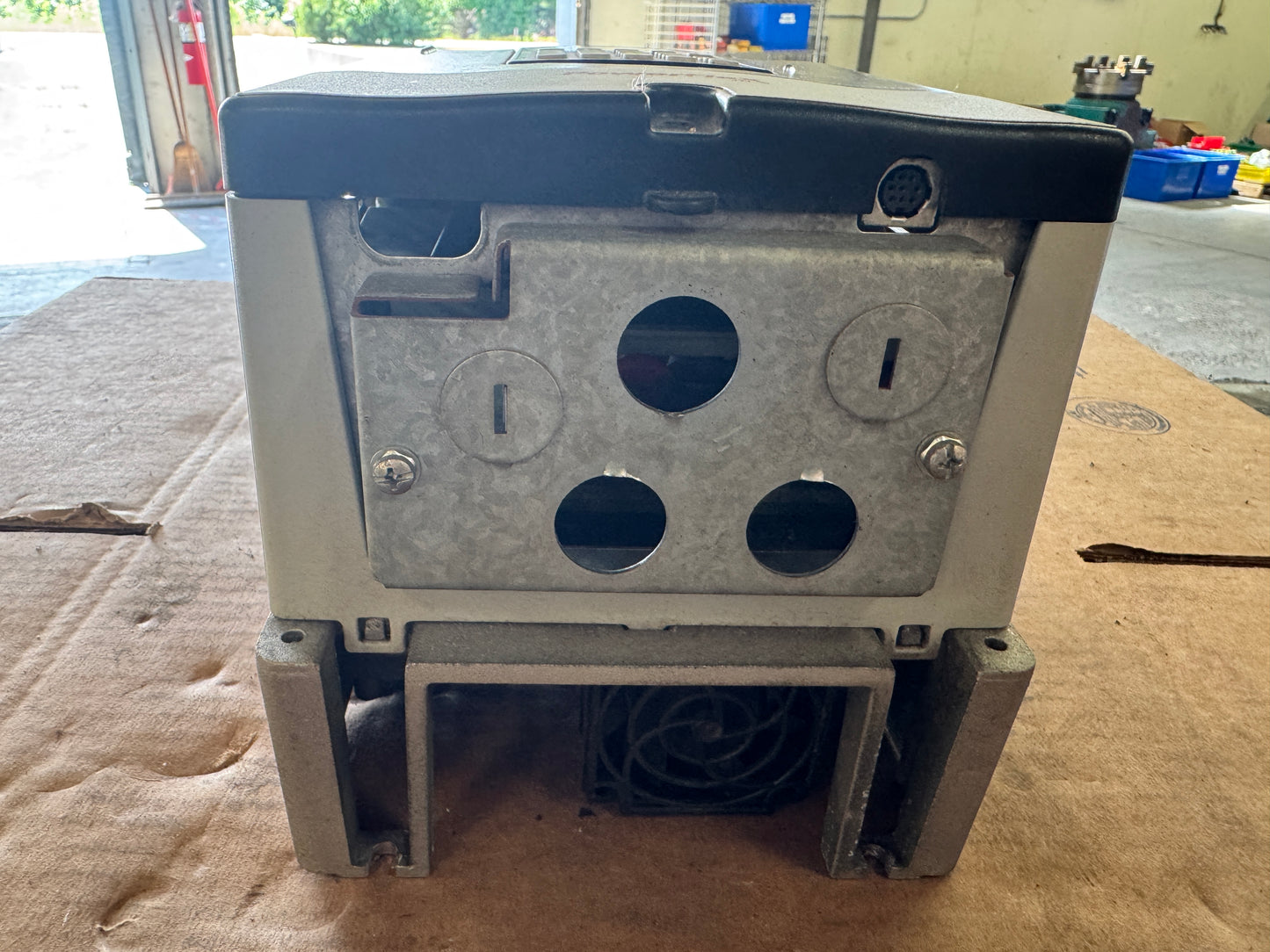 Allen-Bradley 20AD5P0A0AYNNNC0 Variable Frequency Drive 480V AC 3-Phase Untested Surplus 01426