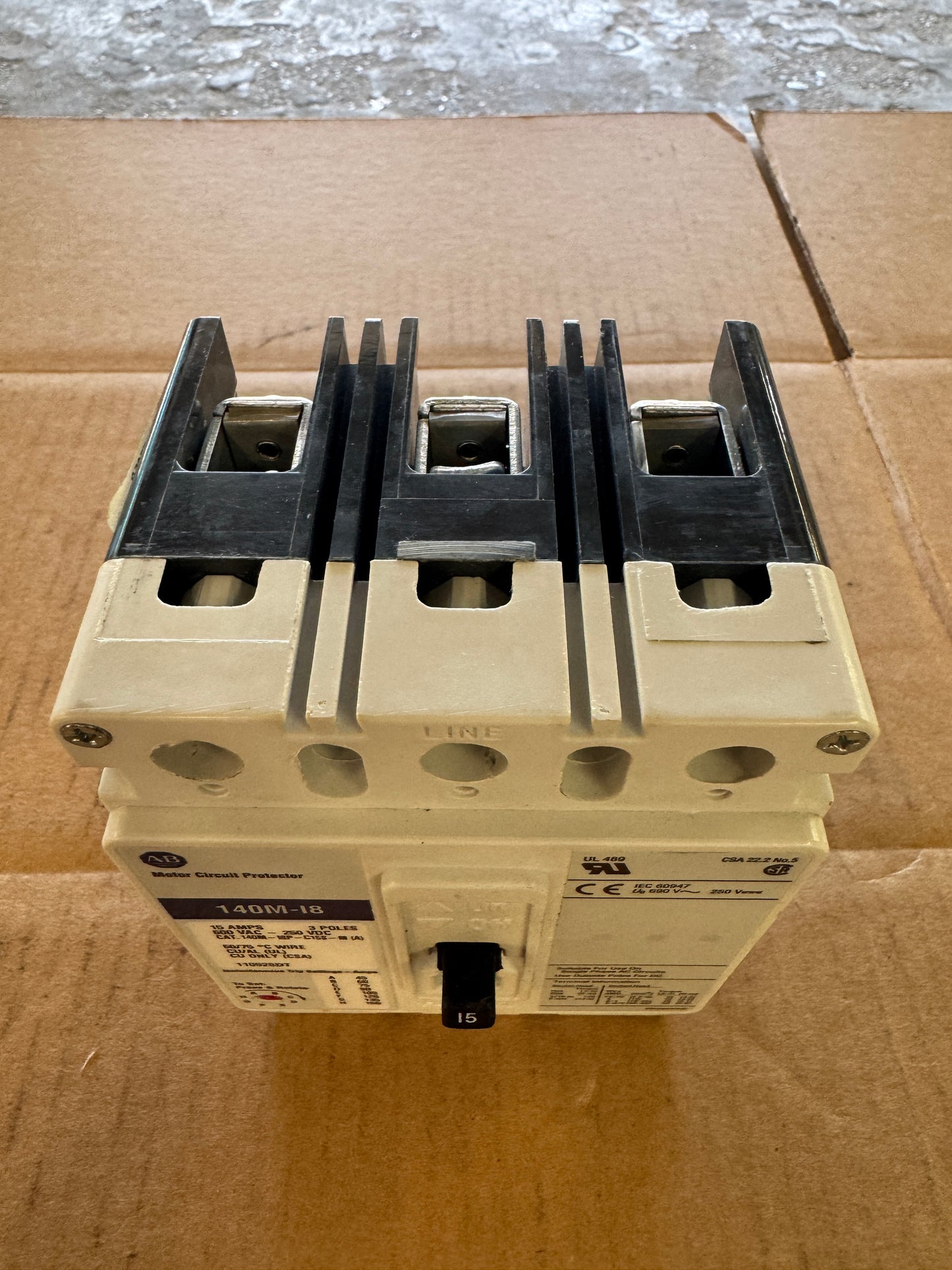 Allen-Bradley 140M-I8P-C15S-M Motor Circuit Protector 600 VAC / 250 VDC