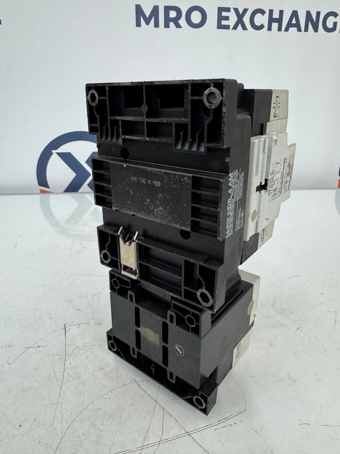 Klöckner Moeller Z5-100/SK4 Motor Starter Assembly with DIL 4 AM Contactor and 11 SI DIL M Auxiliary Contact Block