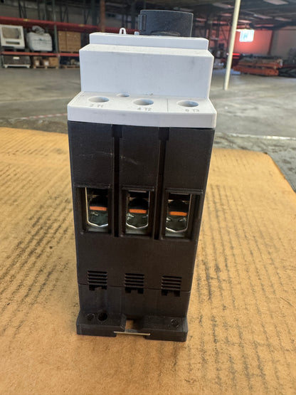 Siemens 3RV1031-4DA10 Manual Motor Protector Circuit Breaker 600 V Max Appears Unused