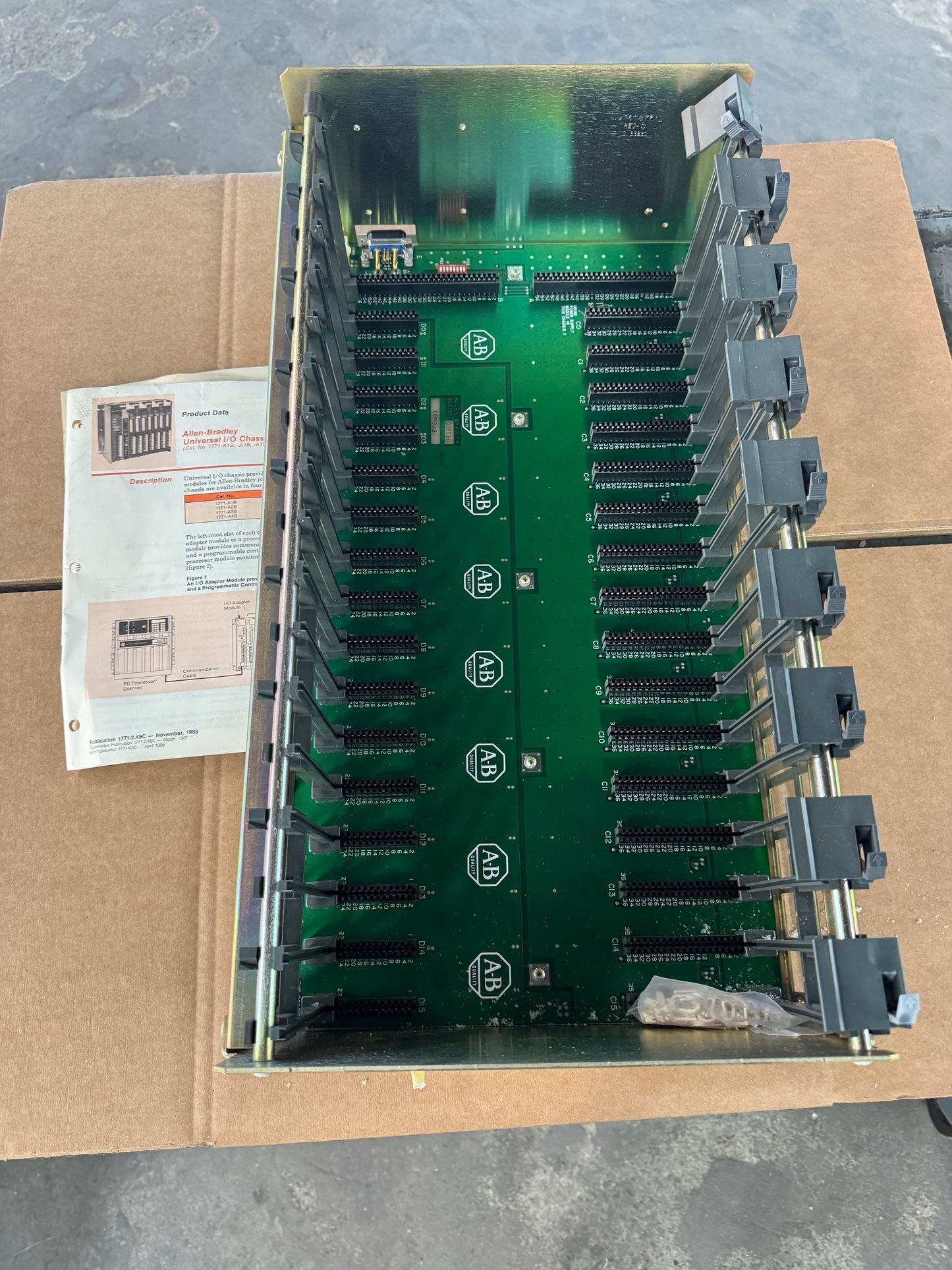 Allen-Bradley I/O Chassis 1771-A4B 5.25 VDC