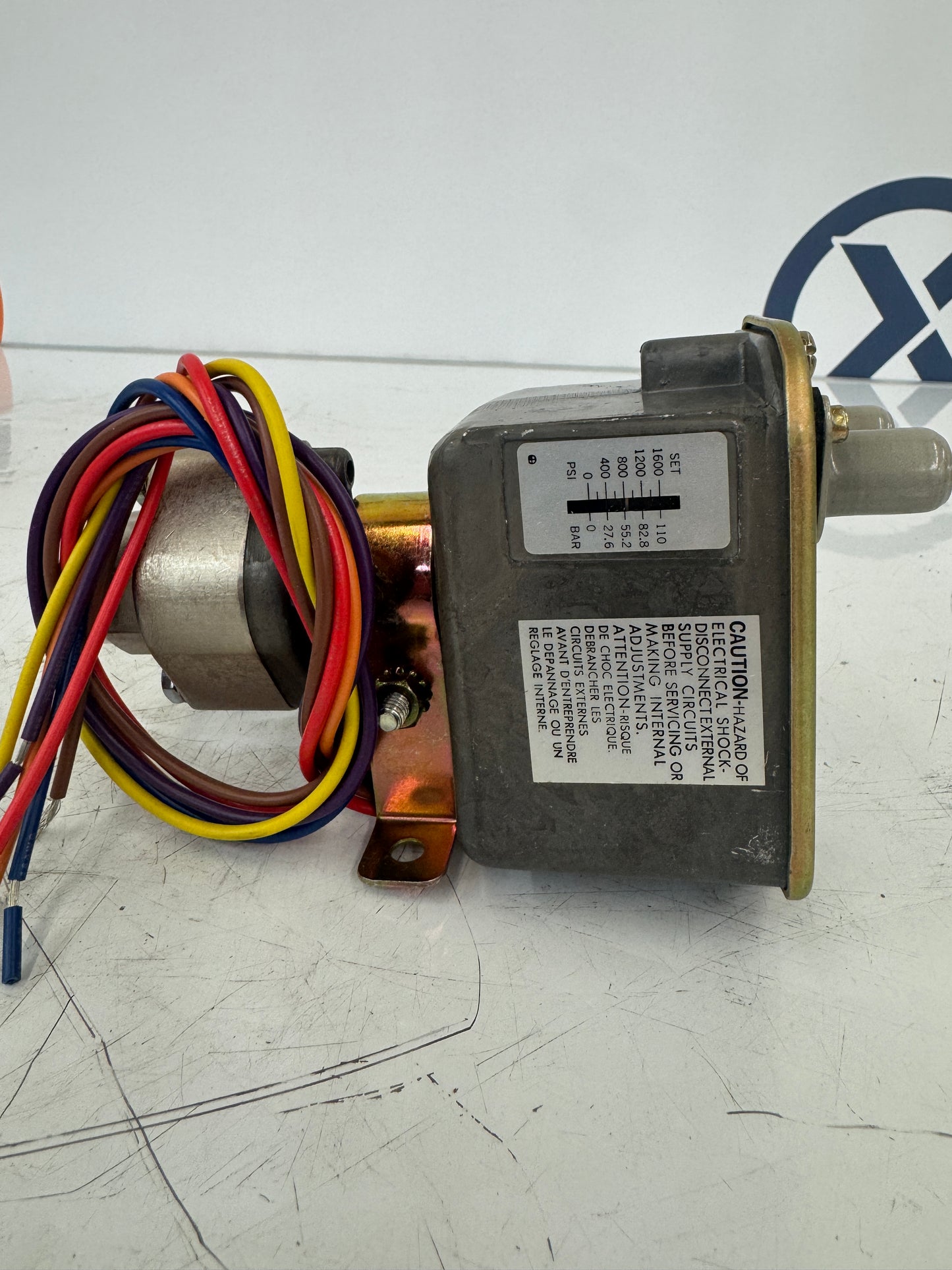 Barksdale Pressure Actuated Switch C9622-2 1/4 in. NPT Female 7000 PSI Proof Pressure