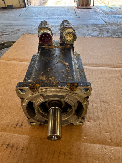 Allen-Bradley Servo Motor MPL-B420P-SK72AA - 2 kW 6000 RPM