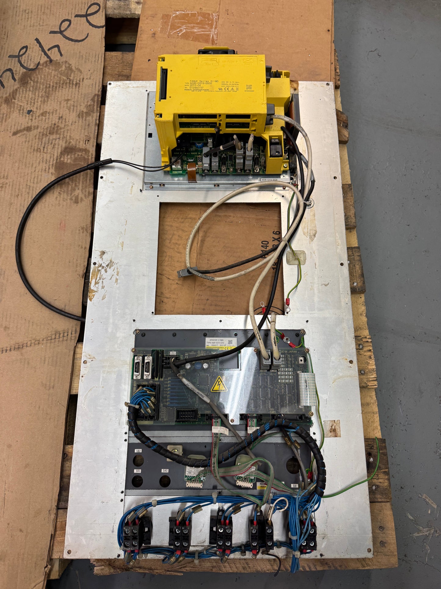 Fanuc CNC Control Unit A02B-0319-B502 24V DC, 3.1A Max