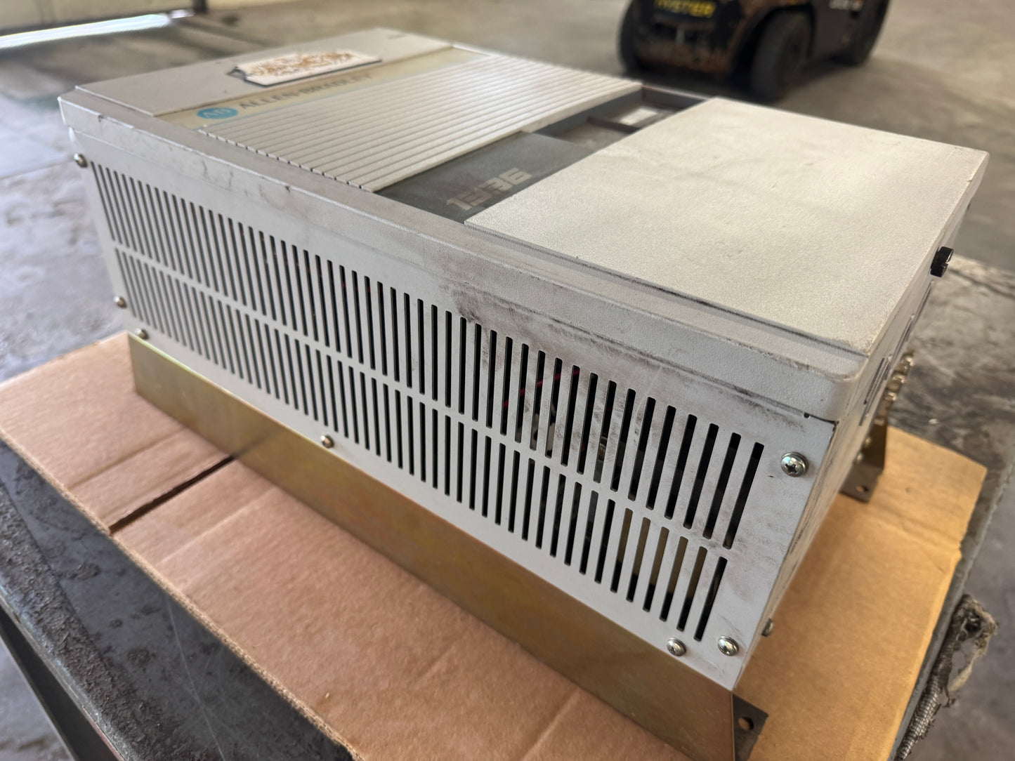Allen-Bradley 1336-R005-FAD-S1 AC Drive 380/415/460V AC 01590