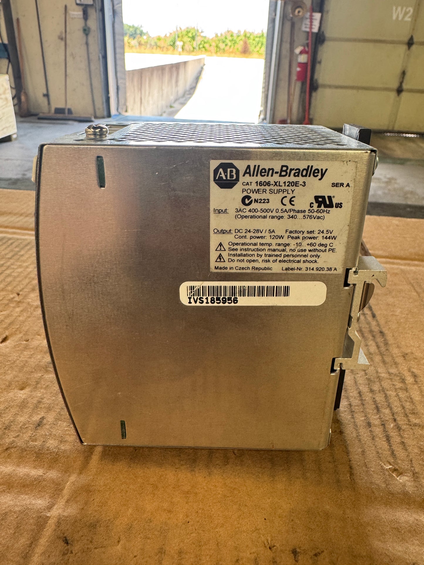Allen-Bradley 1606-XL120E-3 Power Supply 1668