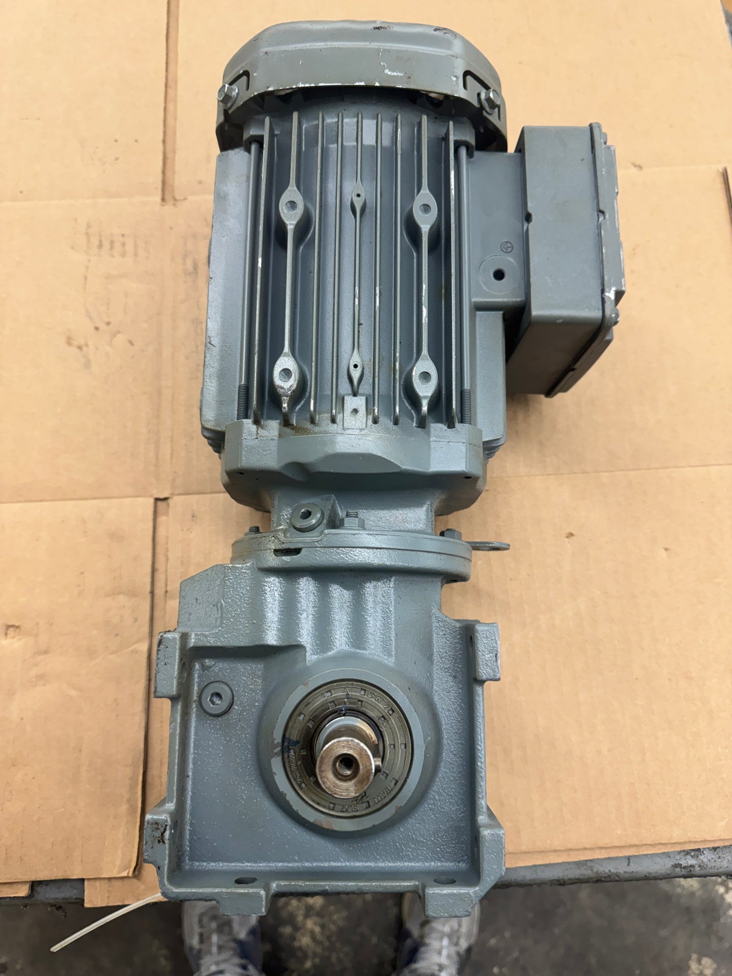 SEW-Eurodrive Helical-Worm Gearmotor S37DRE80M4 - 1 HP 1800 RPM m00878