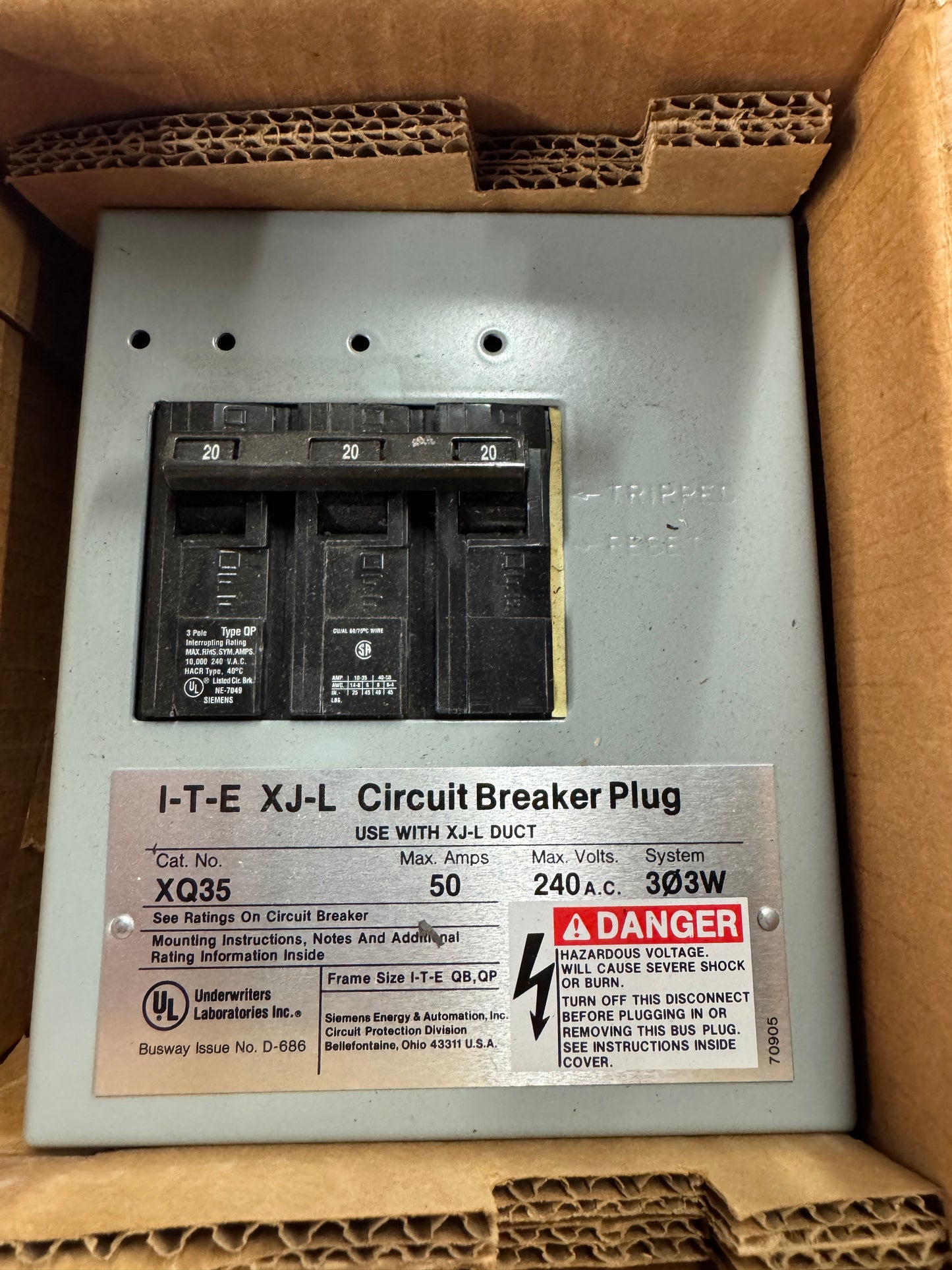 Siemens Circuit Breaker Bus Plug XQ35 240 VAC