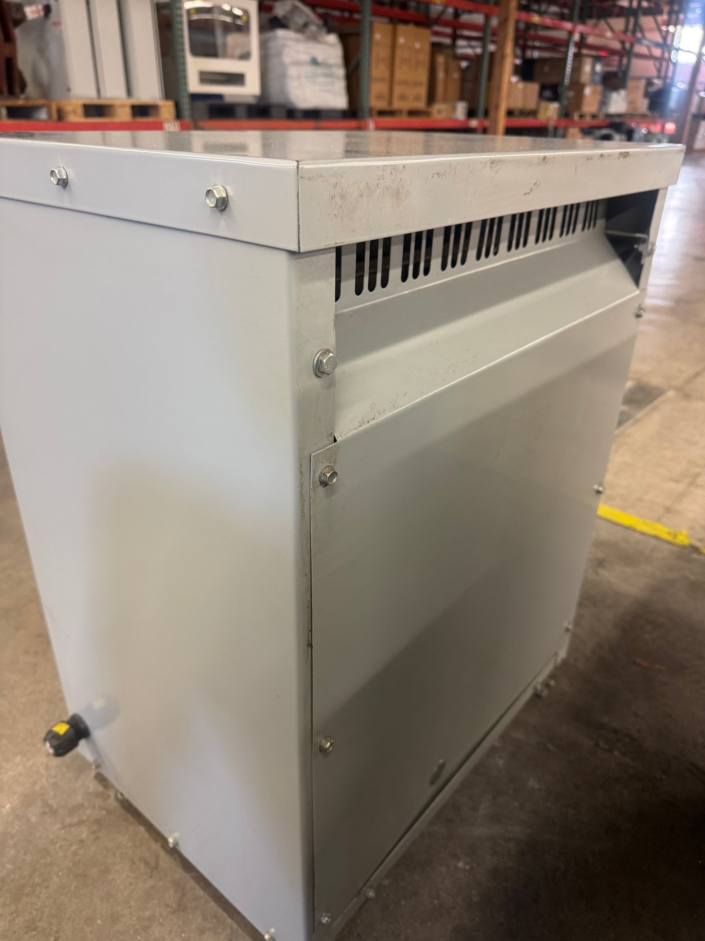 Eaton V48M28T45EE Dry Type Distribution Transformer Untested Surplus