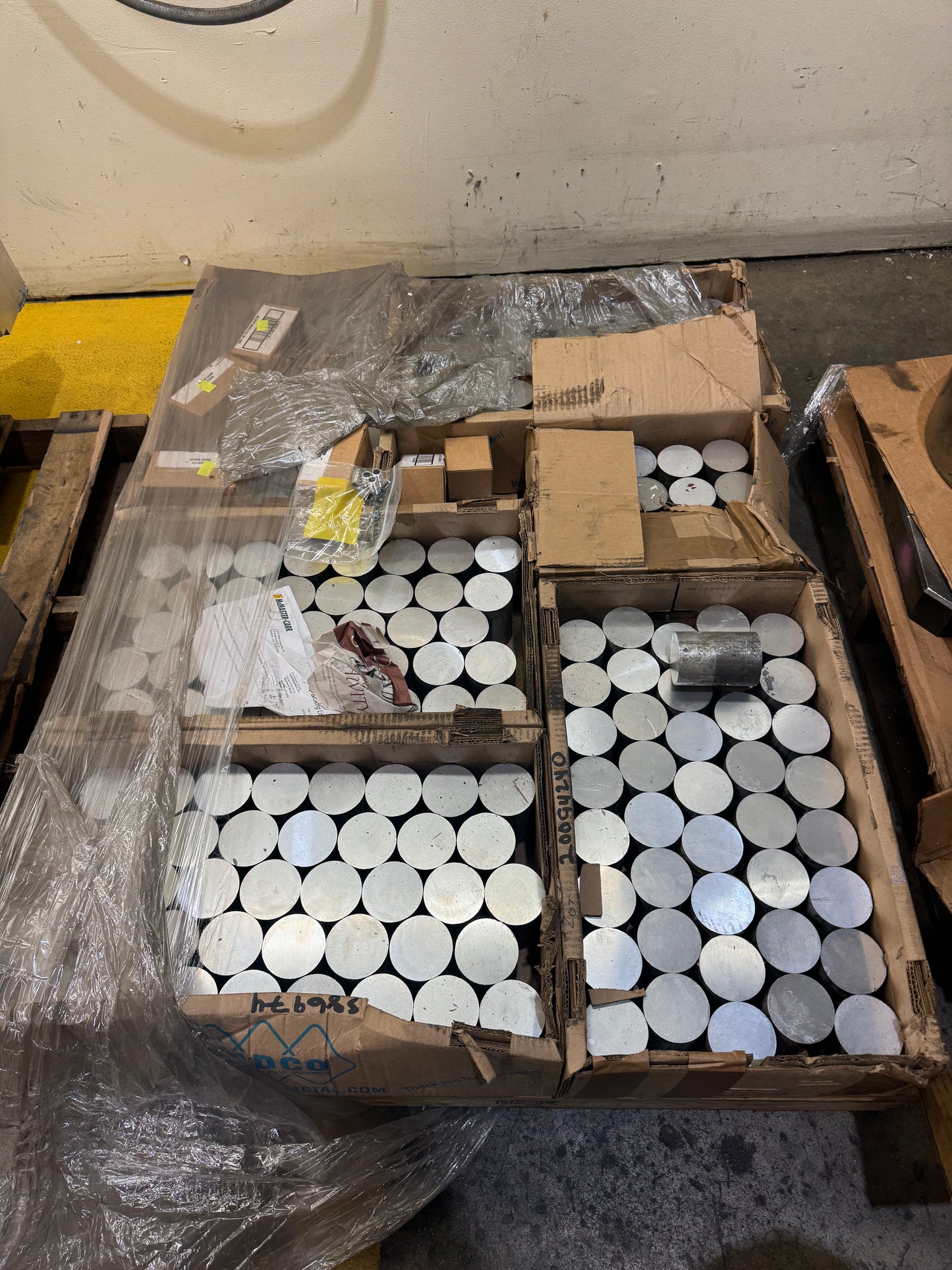 Lot of Aluminum Round Bar Cutoffs 2.5" Dia. x 3.5" L