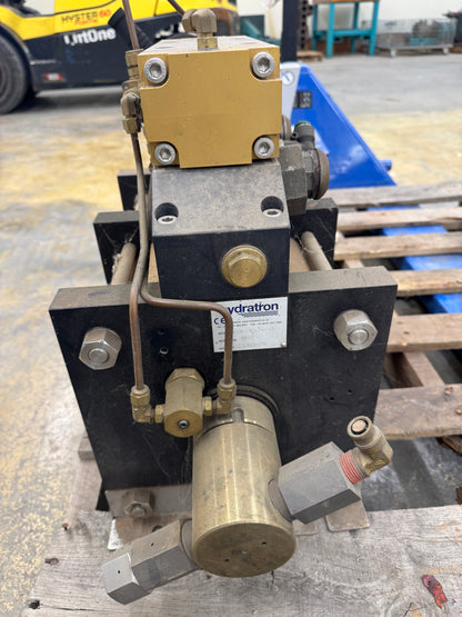 Hydratron Air Driven Liquid Pump DIDA 118/4-N-LO 23,600 PSI Max