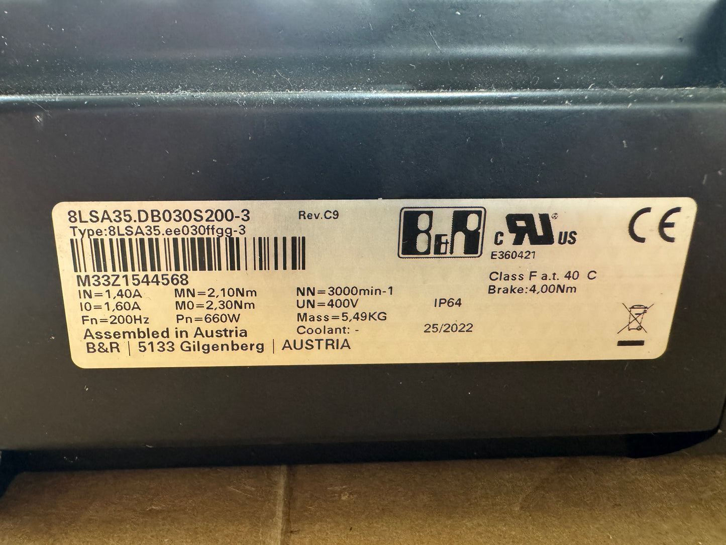 B&R Servo Motor 8LSA35.DB030S200-3 - 1 kW 3000 RPM