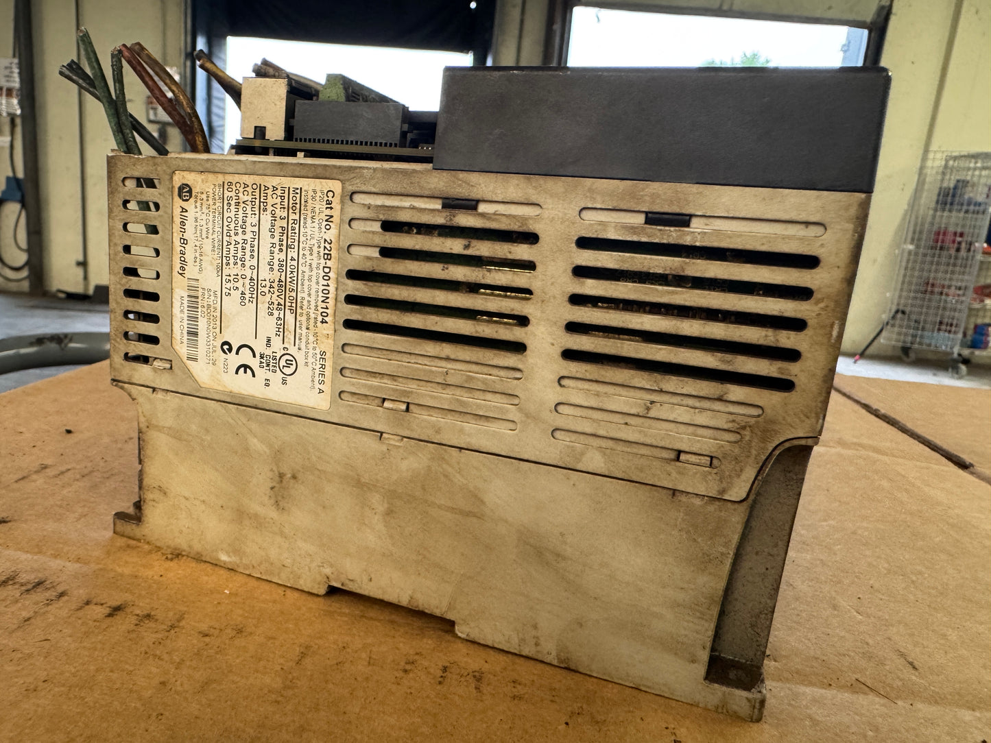 Allen-Bradley Variable Frequency Drive 22B-D010N104 - 5 HP Variable RPM