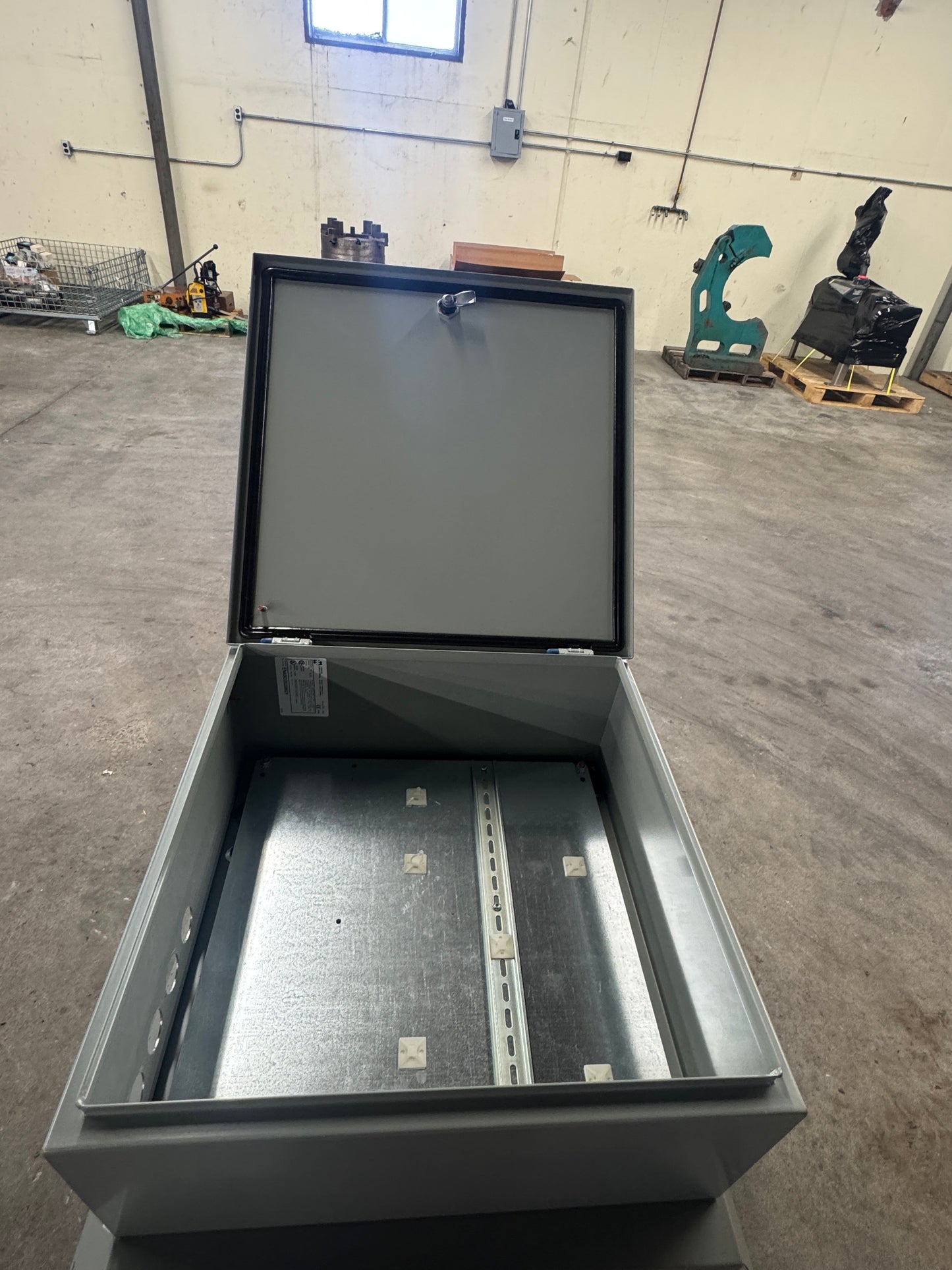 Hammond Manufacturing EN4SD20208GY Wall Mount Enclosure Untested Surplus