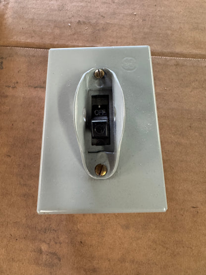 GE Manual Motor Starter Tumbler Switch TC2228 240 VAC
