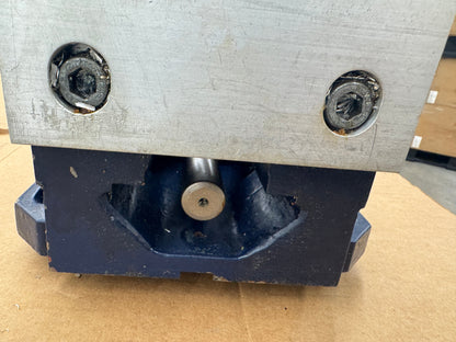 TE-CO Mfg Machine Vise PWS-6900 | 6 In. Jaw Width, 9 In. Jaw Opening m00844