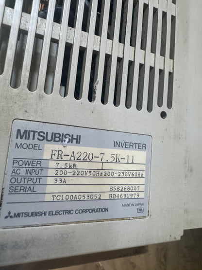 Mitsubishi Electric VFD Inverter FR-A220-7.5K-11 200-230V AC Input
