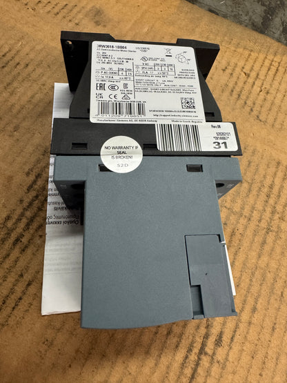 Siemens 3RW3018-1BB04 Soft Starter 200 to 480V Open Box Unused