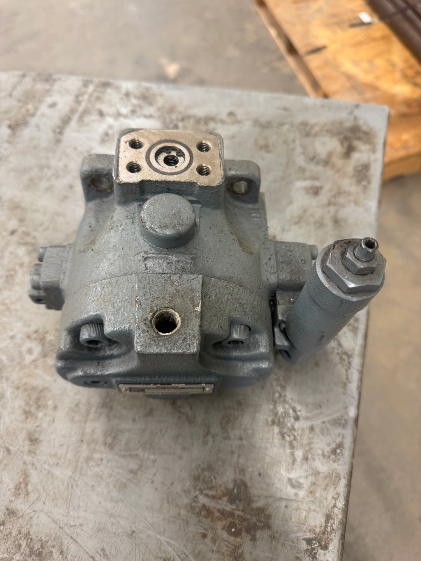 Nachi Variable Vane Pump VDC-1B-3A3-Q13-U-6064C